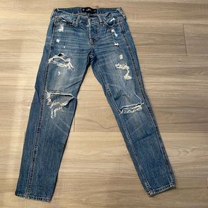 HOLLISTER BOYFRIEND JEANS